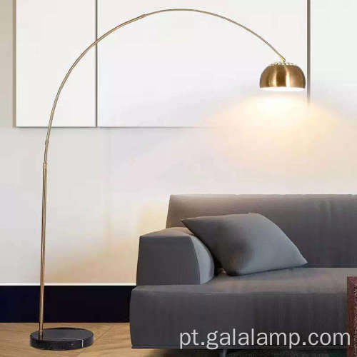 Elegante candeeiro de pé Art Déco dourado: altura ajustável
